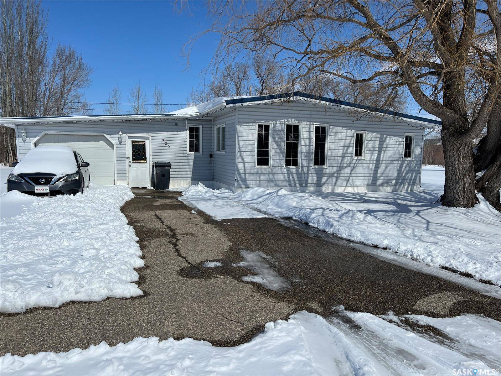 720 Maple DRIVE, Esterhazy, SK S0A 0X0