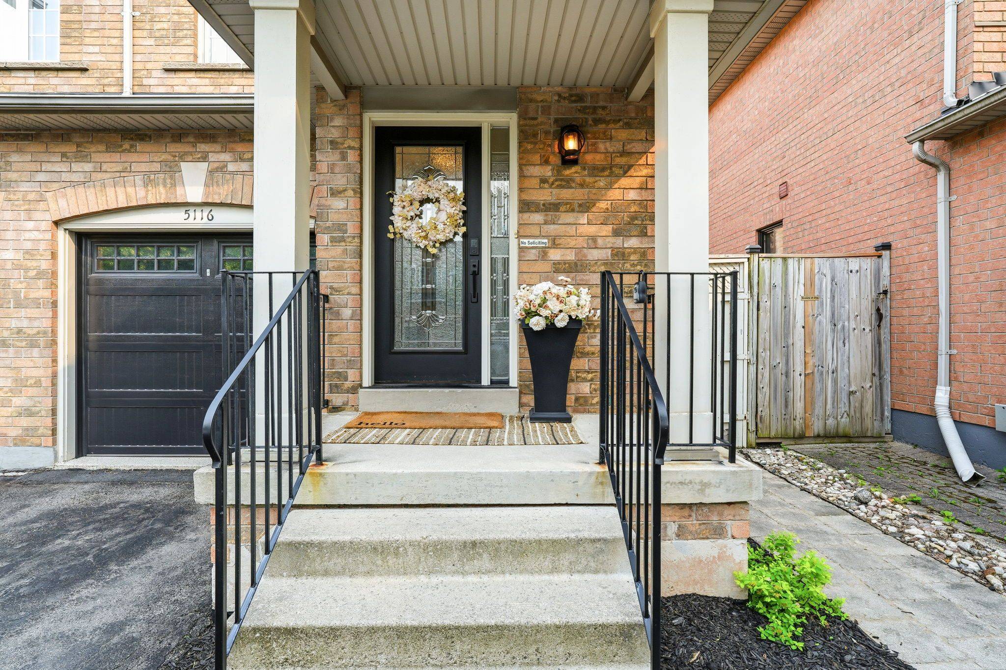 5116 Silvercreek DR, Burlington, ON L7L 6K5