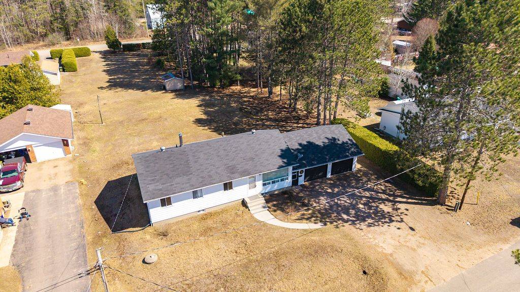 28 Jackpine ST, Madawaska Valley, ON K0J 1B0