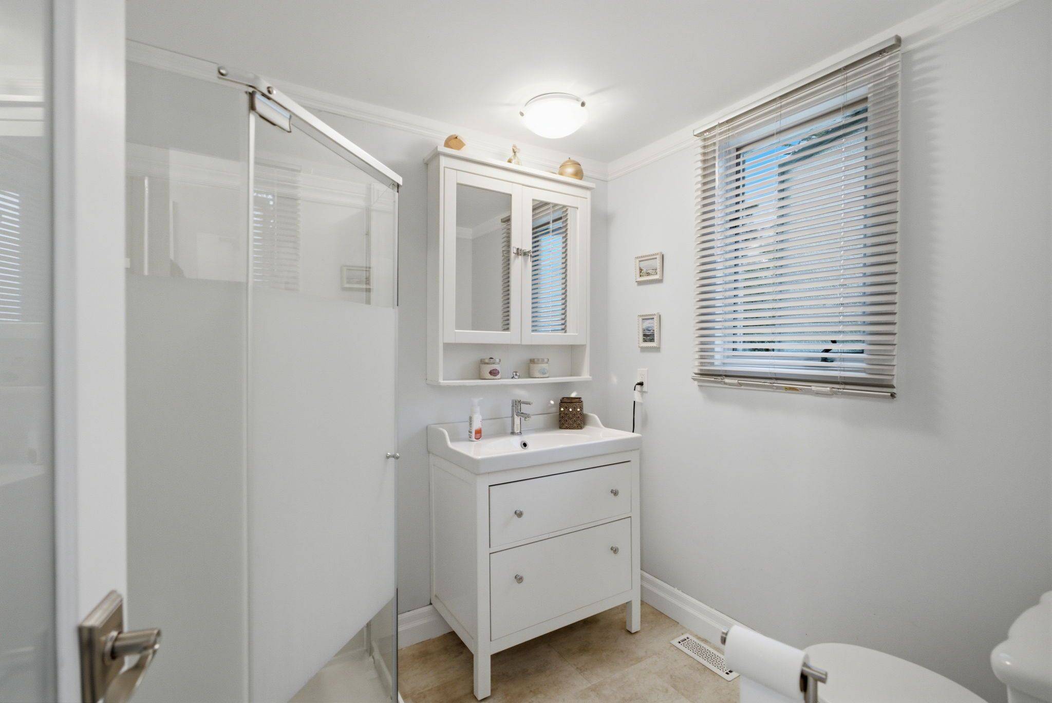 284 Port Hoover RD, Kawartha Lakes, ON K0M 2C0