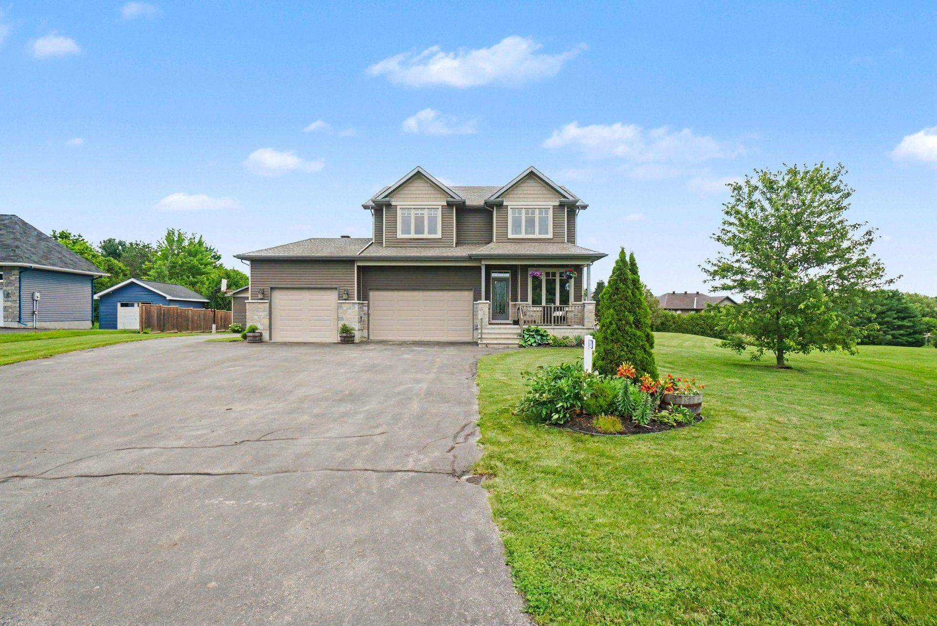 208 Nellie ST, Clarence-rockland, ON K0A 2A0