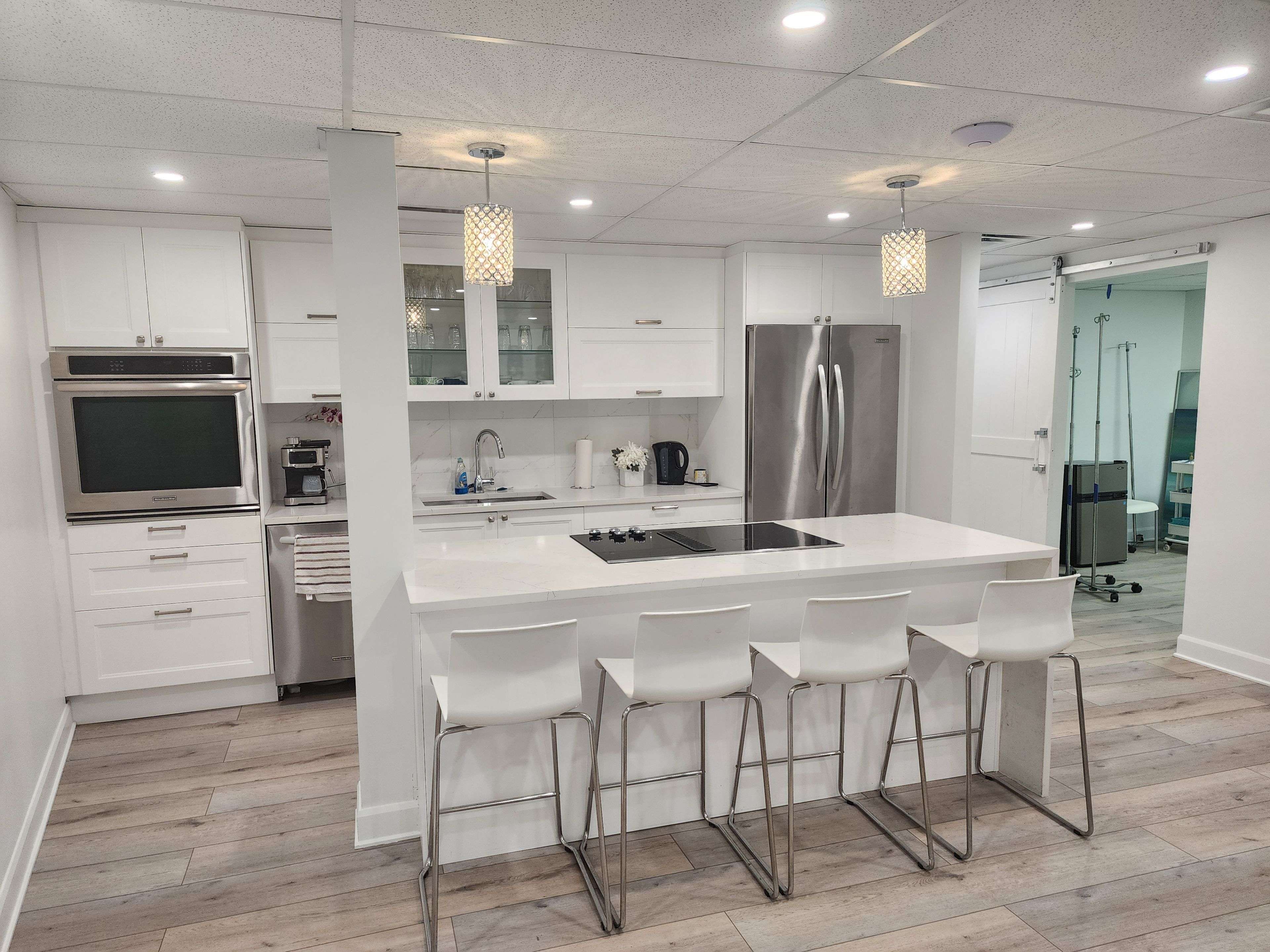 69 Kempster AVE #5, Britannia - Lincoln Heights And Area, ON K2B 6M2