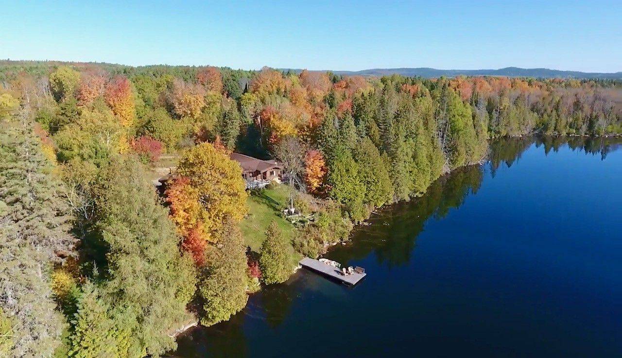 213 Connemara LN, Greater Madawaska, ON K0J 2R0