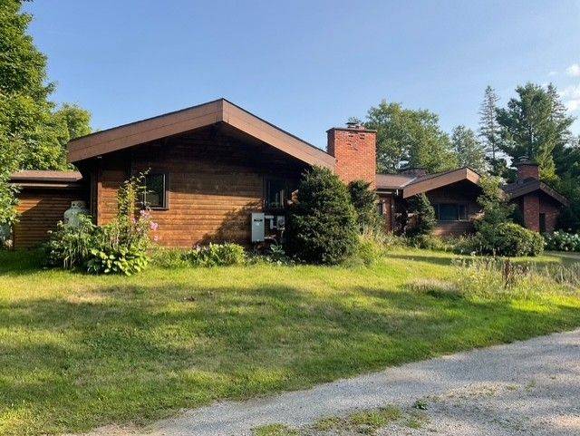 213 Connemara LN, Greater Madawaska, ON K0J 2R0