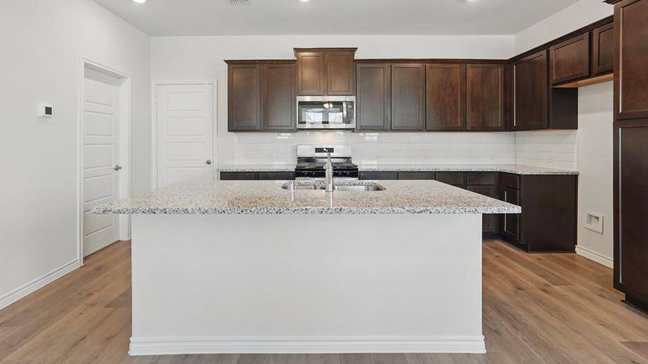 1916 Hellams Lane, Royse City, TX 75189