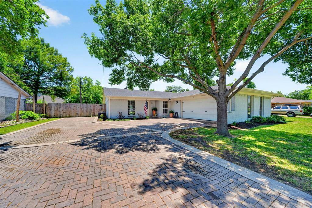 127 Lemley Drive, Heath, TX 75032