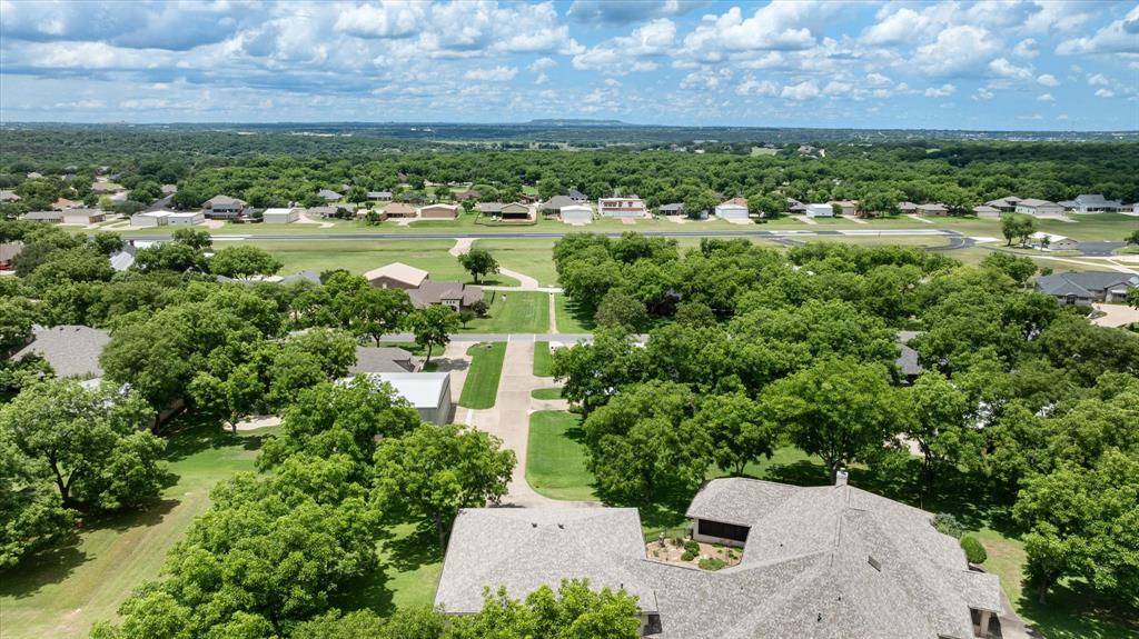 5501 Flagstick Drive, Granbury, TX 76049