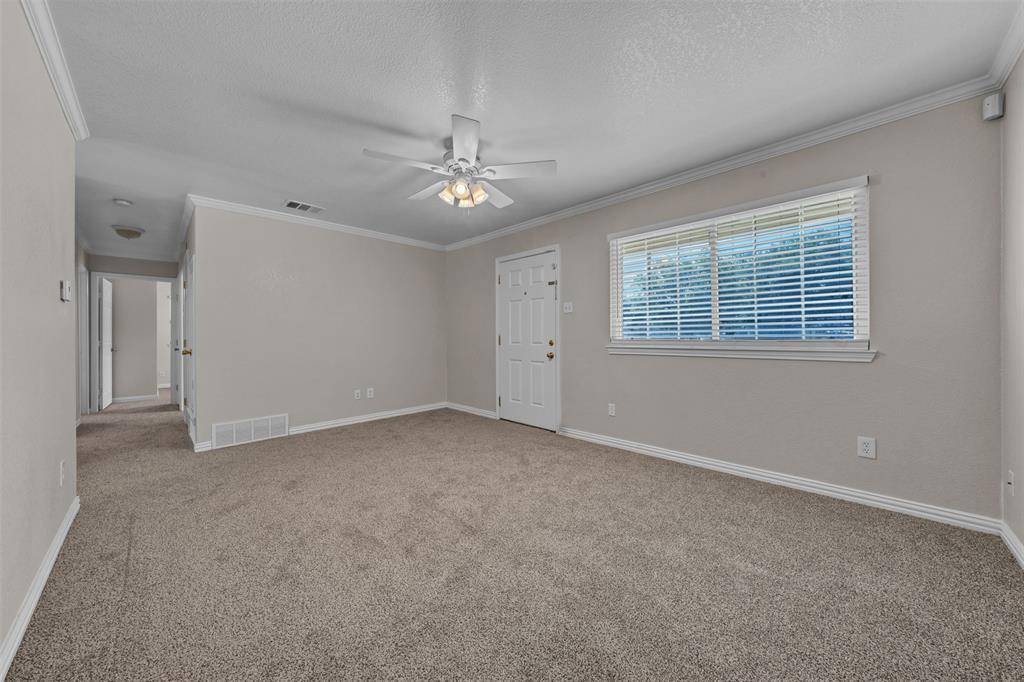 1801 Anderson Street, Irving, TX 75062