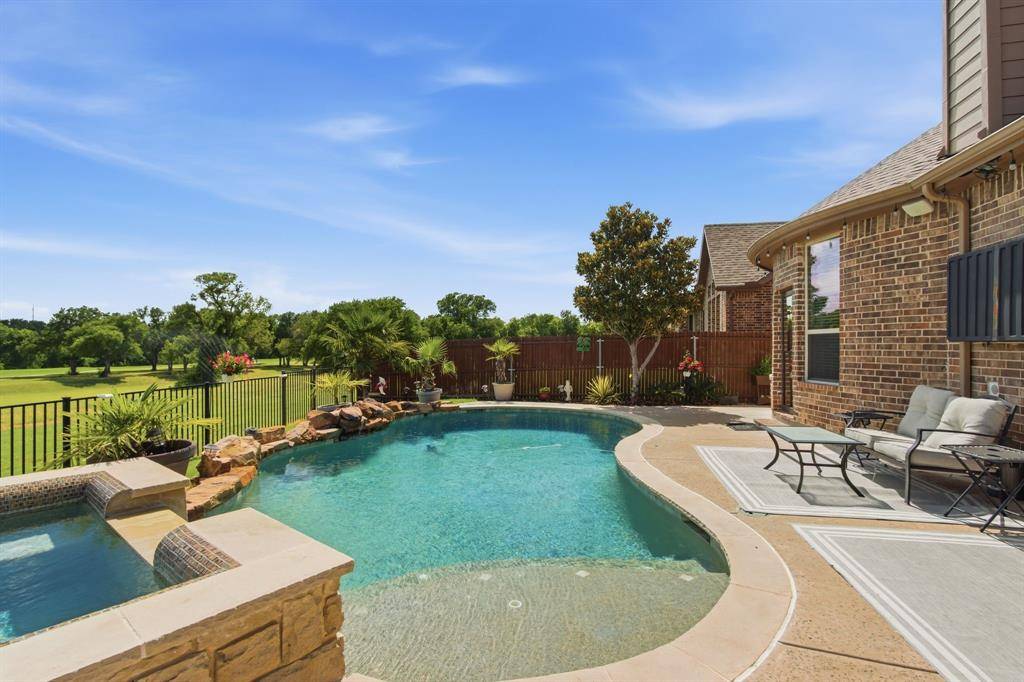 15601 Mirasol Drive, Fort Worth, TX 76177