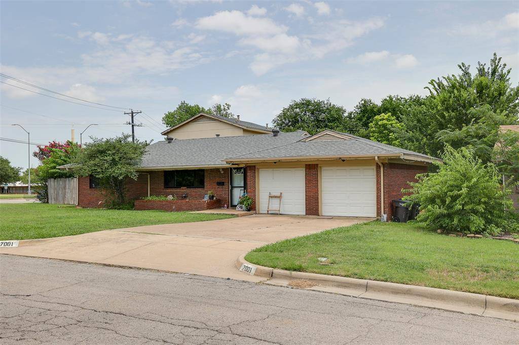 7001 Overhill Road, Fort Worth, TX 76116