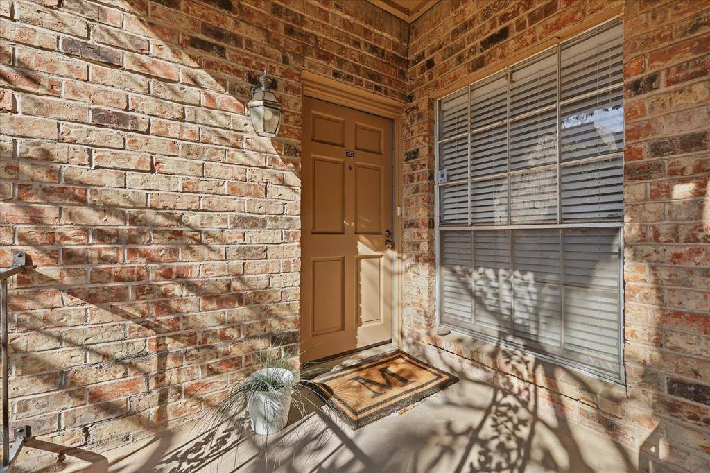 4415 S Bellaire Drive S #202S, Fort Worth, TX 76109