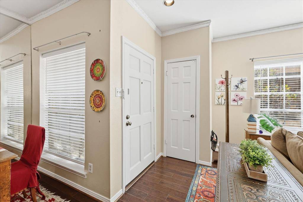 4415 S Bellaire Drive S #202S, Fort Worth, TX 76109