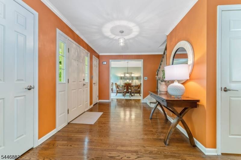 33 Willow Dr, Chester Twp., NJ 07930