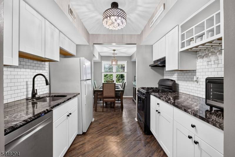 248B Alpine Way #B, Woodbridge Twp., NJ 07095