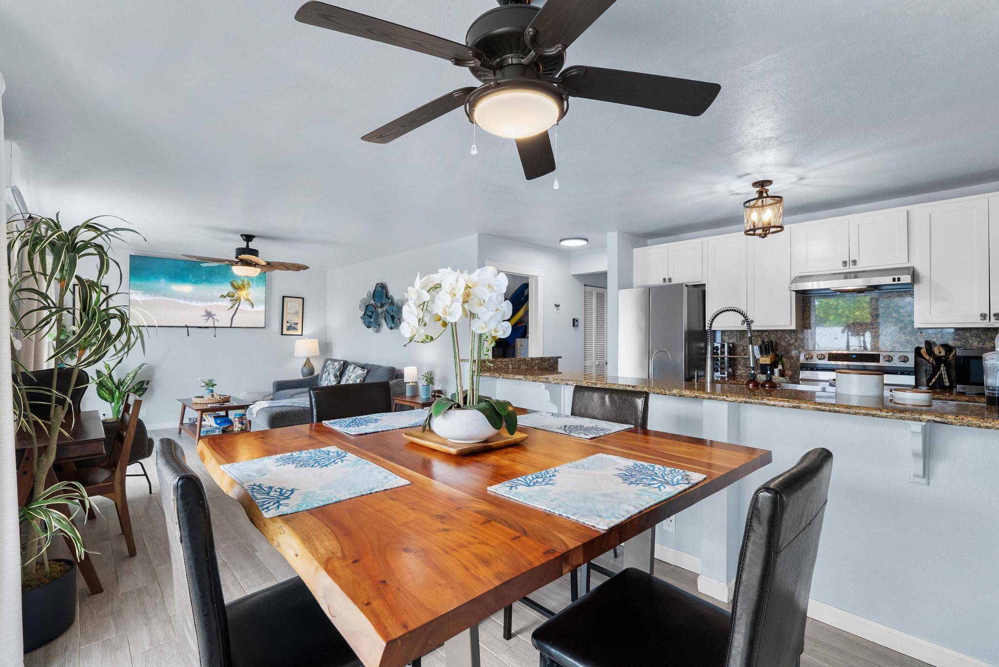 78-6665 ALII DR #101, Kailua Kona, HI 96740