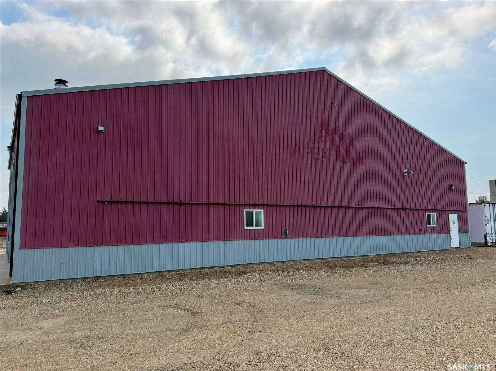 425 7th STREET W, Shaunavon, SK S0N 1A0