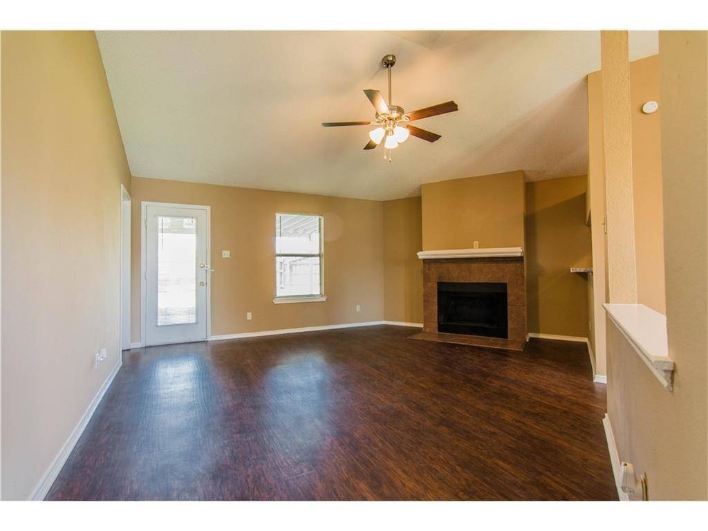 1080 W Hills Terrace, Saginaw, TX 76179