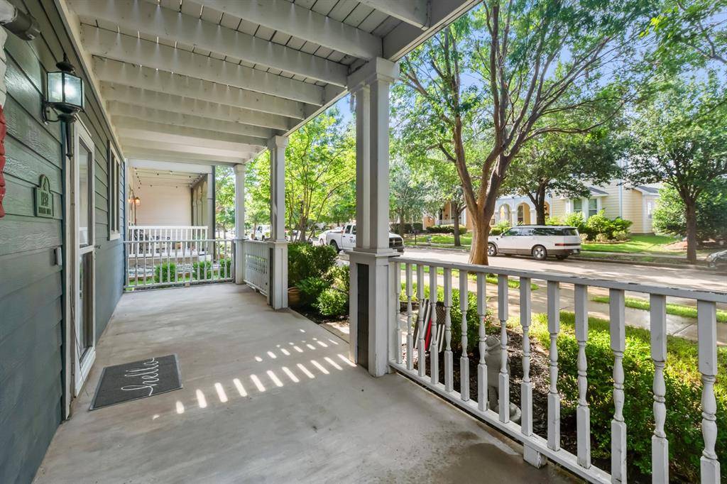 1232 Hayden Lane, Savannah, TX 76227