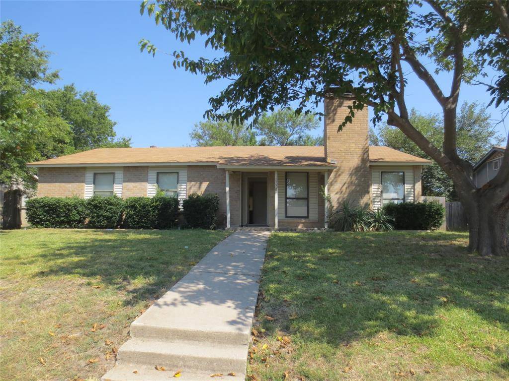 1225 Oakbluff Drive, Lancaster, TX 75146