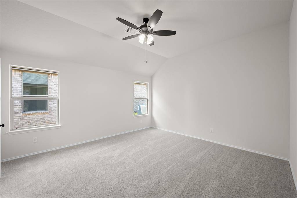 2825 Holstein Drive, Midlothian, TX 76065
