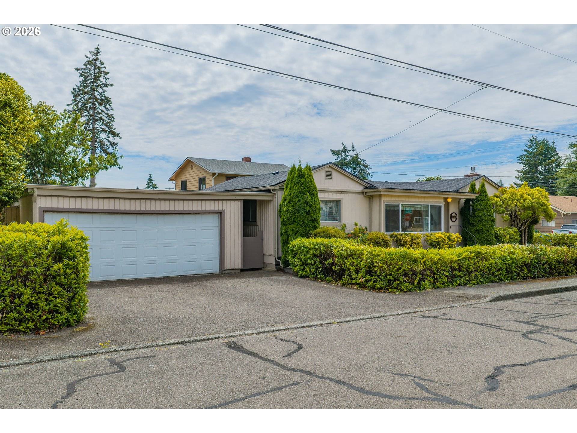 1095 W 11TH ST, Coquille, OR 97423
