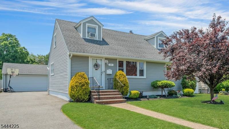 59 Mitchell Ave, Totowa Boro, NJ 07512