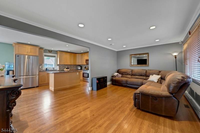 59 Mitchell Ave, Totowa Boro, NJ 07512