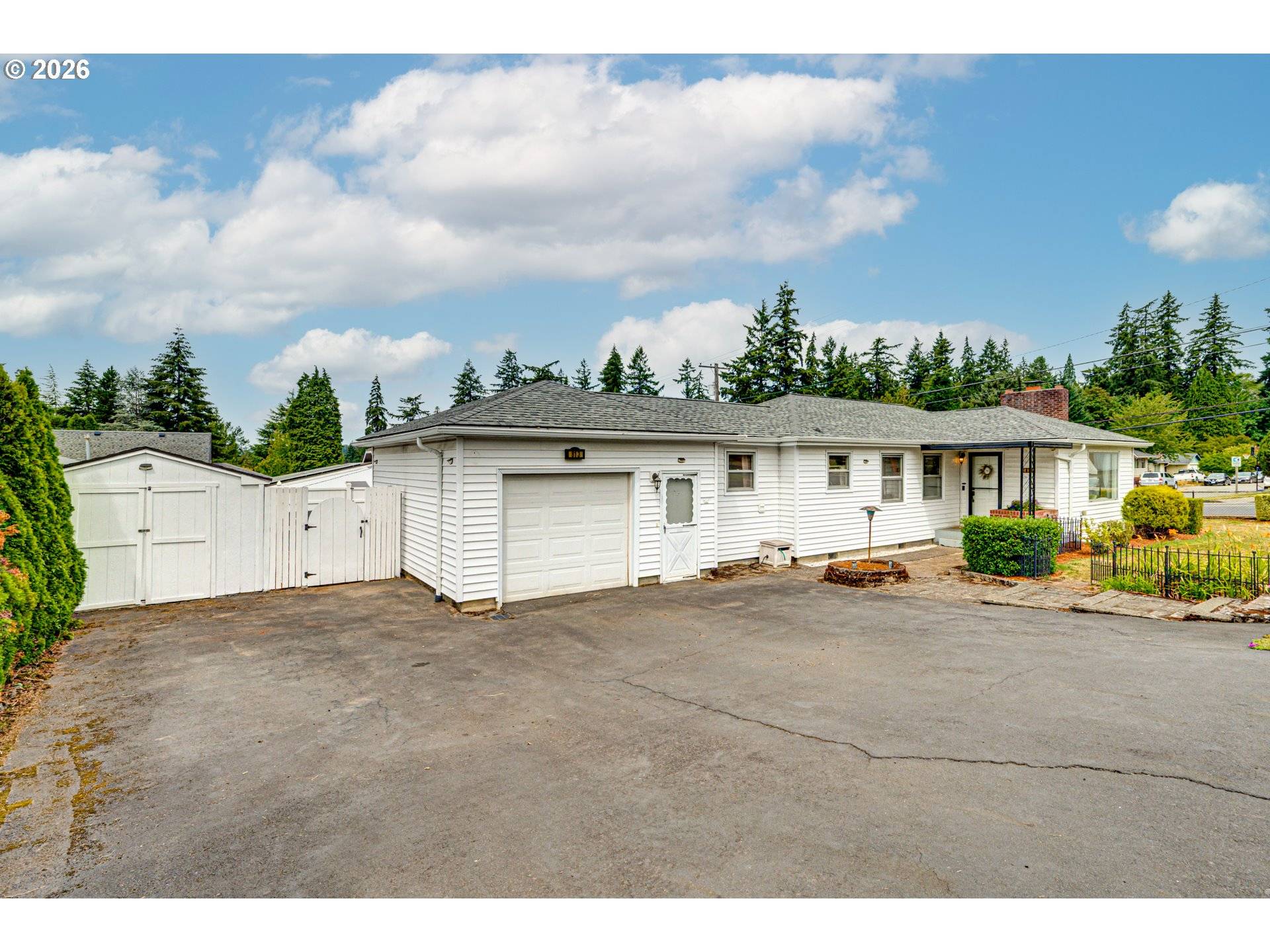 813 N 16TH AVE, Kelso, WA 98626