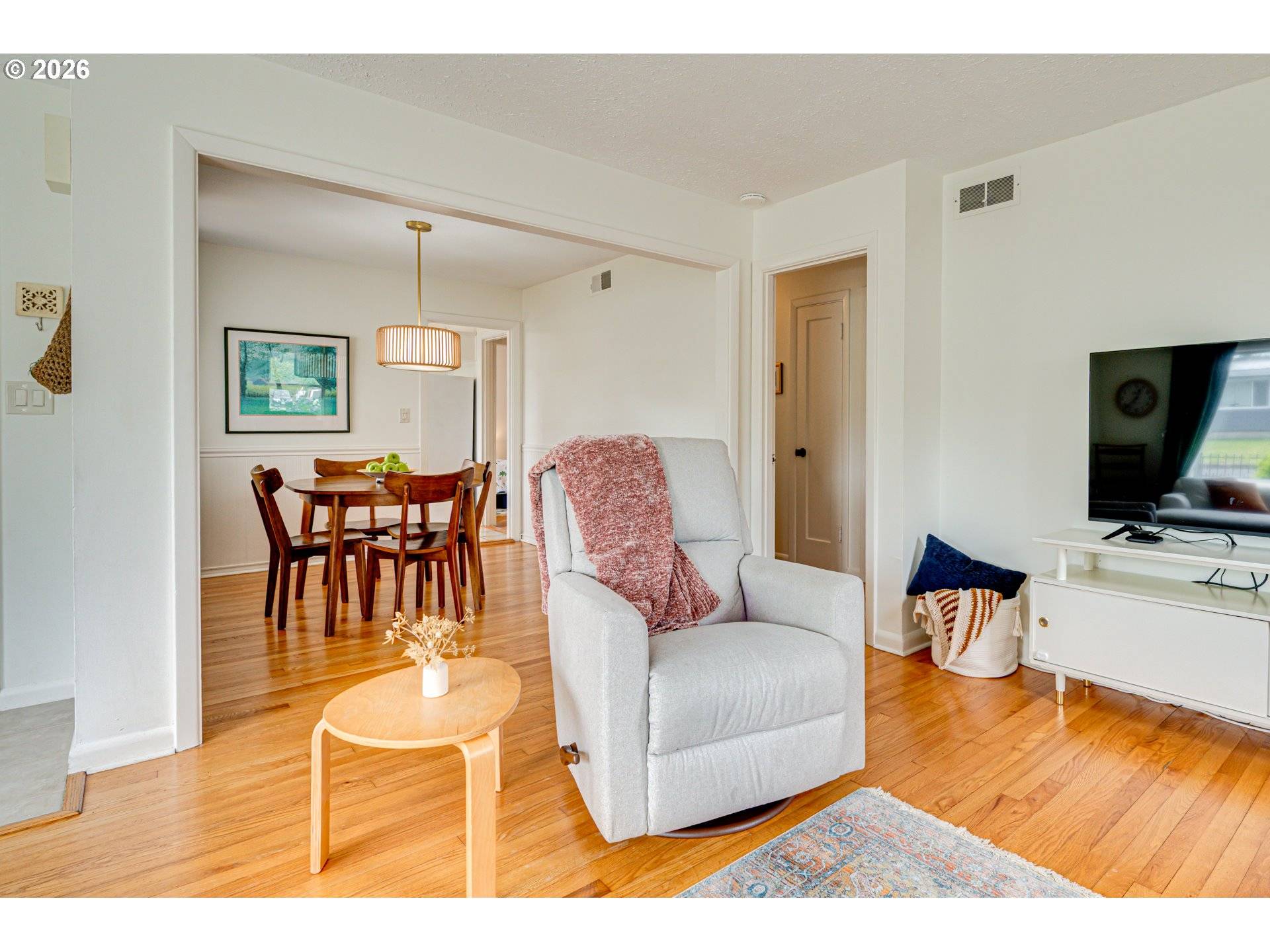 813 N 16TH AVE, Kelso, WA 98626