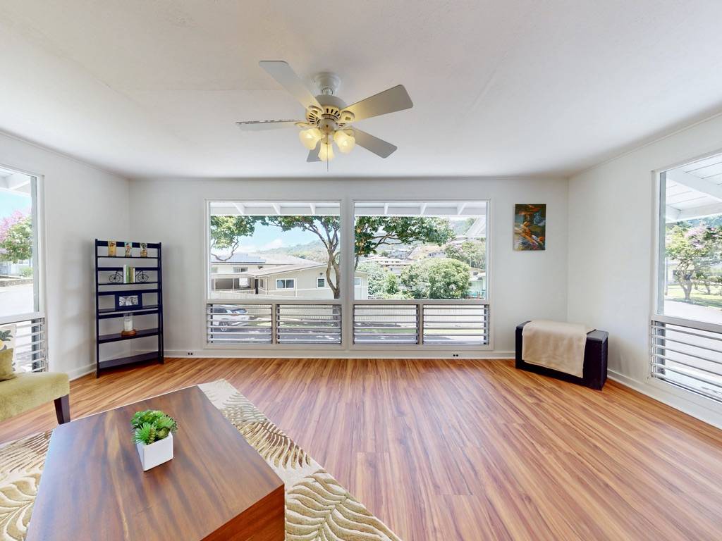 240 PUIWA RD, Honolulu, HI 96817