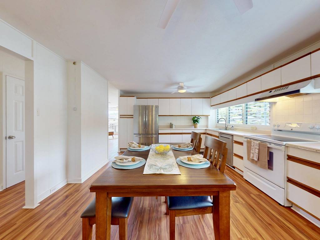 240 PUIWA RD, Honolulu, HI 96817