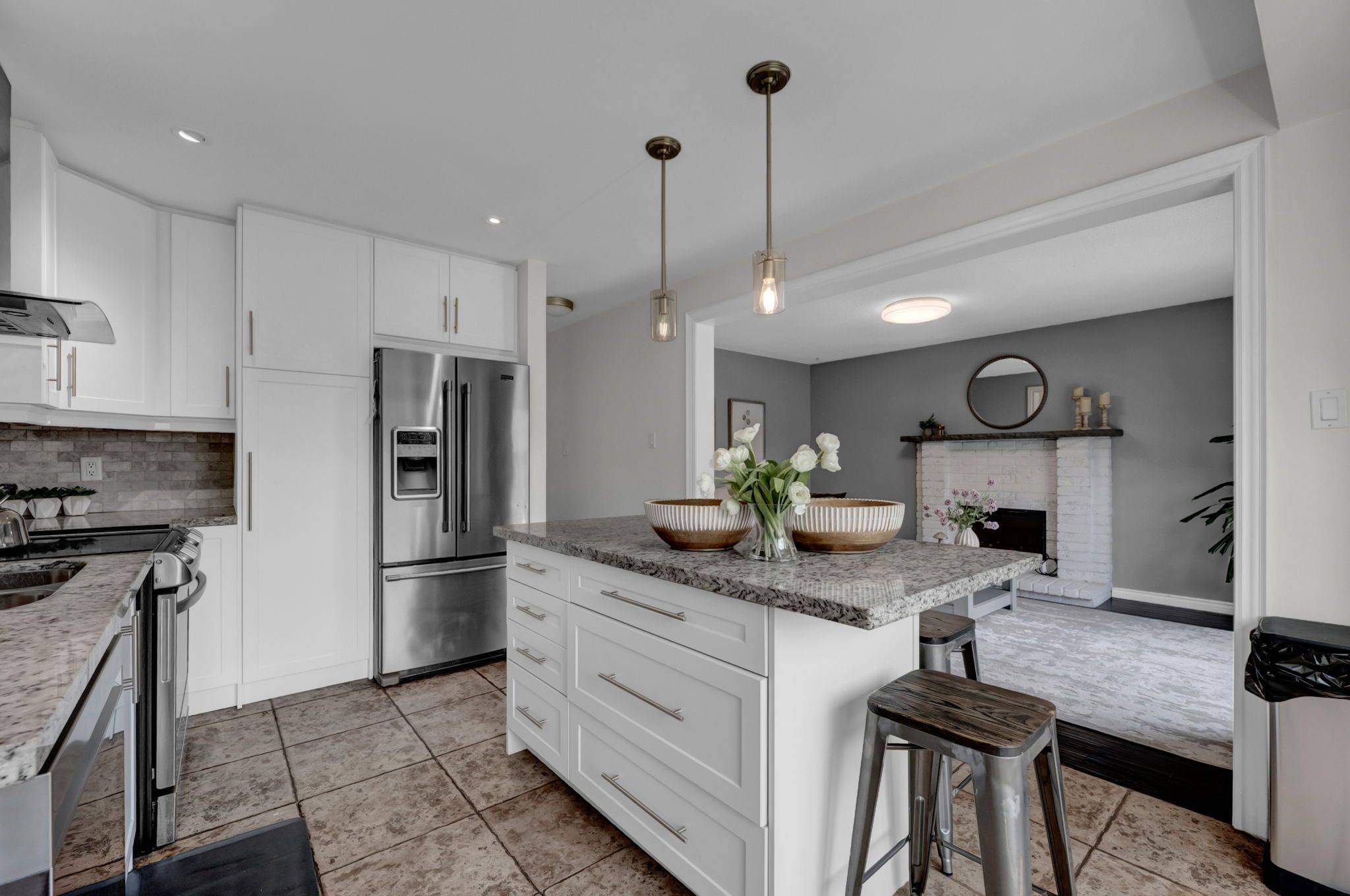 25 Fieldview CRES, Whitby, ON L1N 8B5