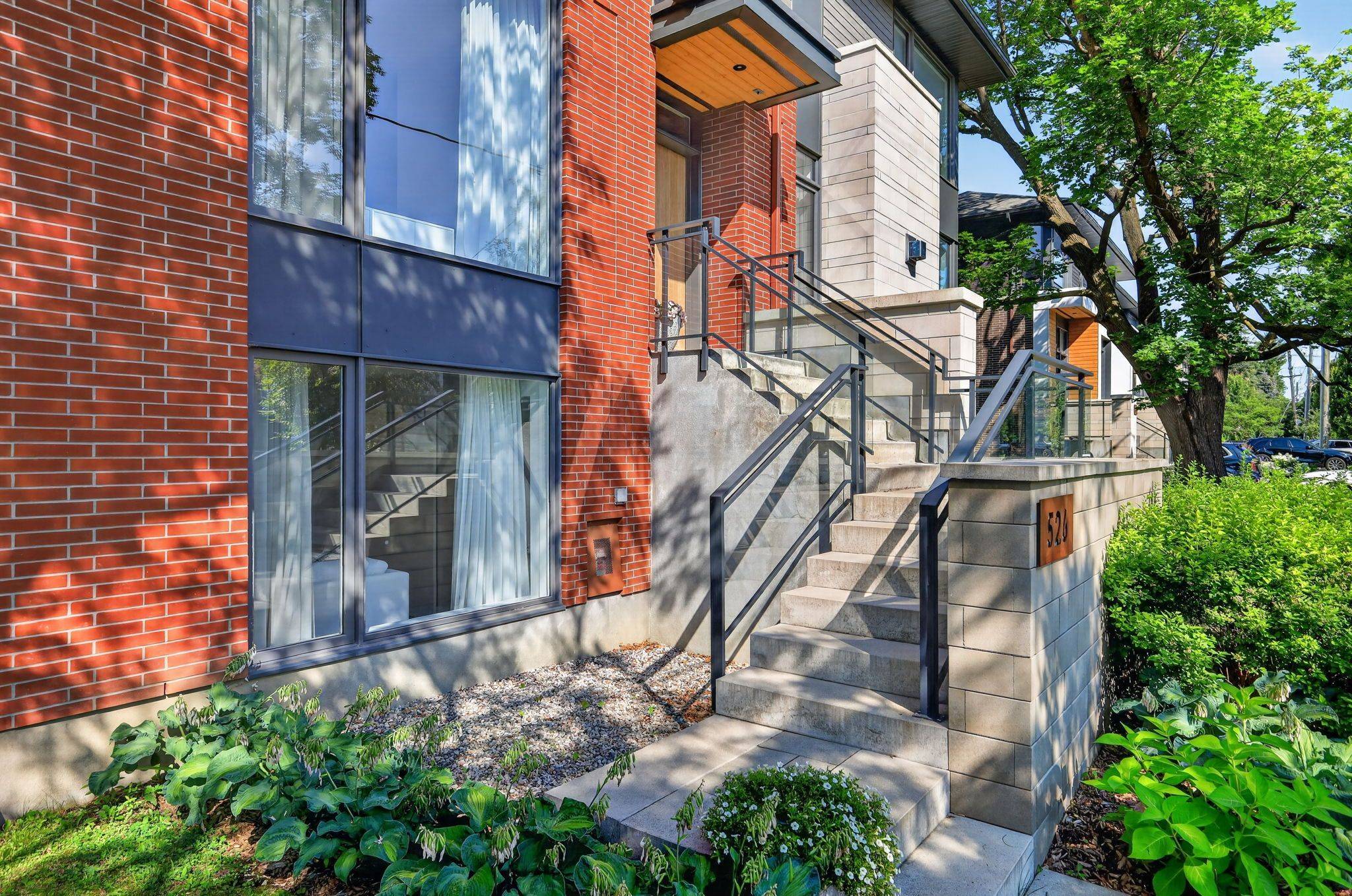 526 Edison AVE, Carlingwood - Westboro And Area, ON K2A 3Y5