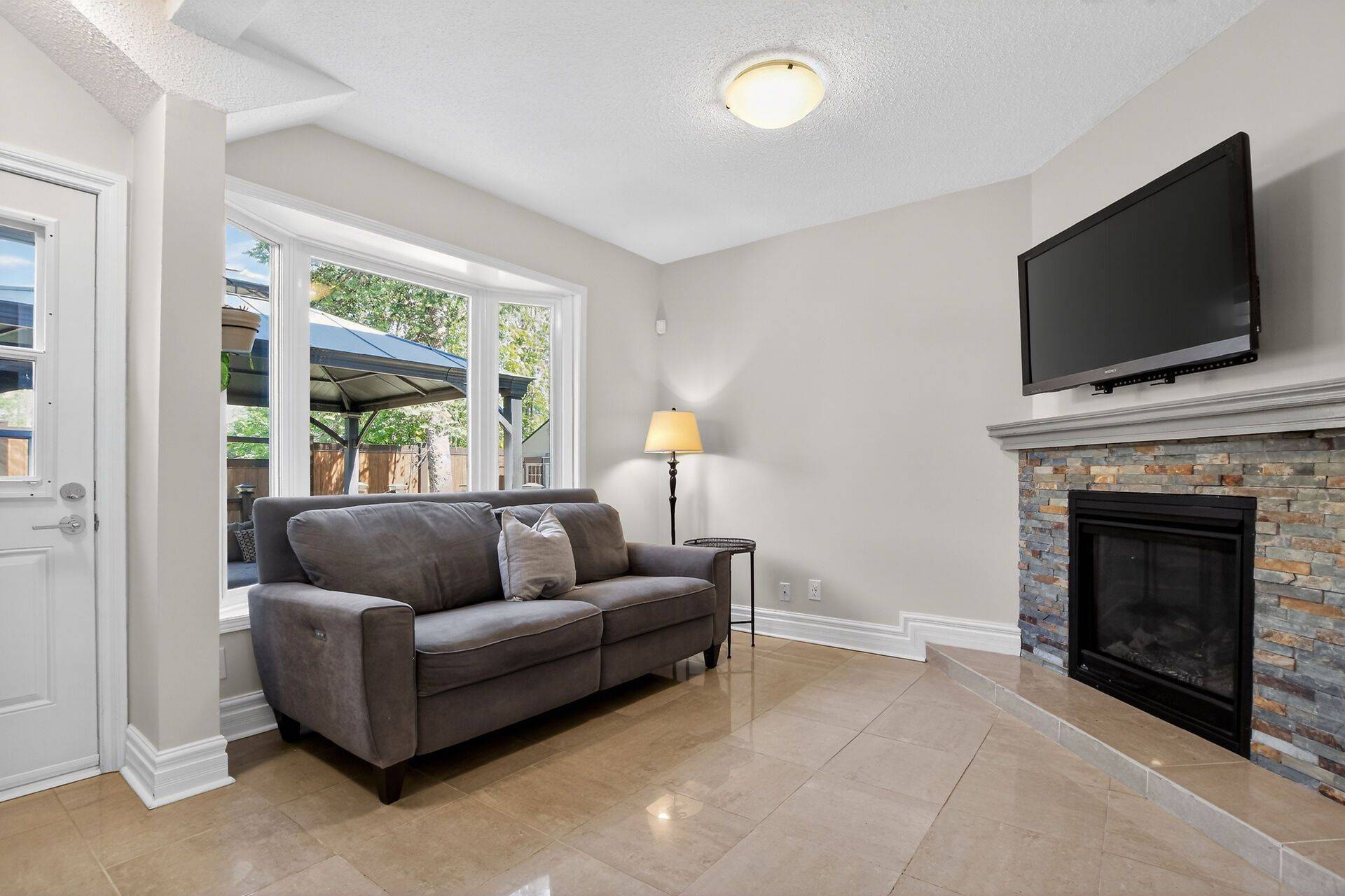 2769 Massicotte LN, Blossom Park - Airport And Area, ON K1T 3H1