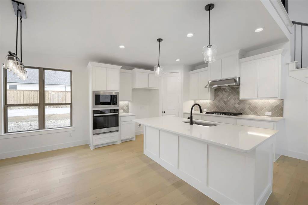 6016 Davis Knoll, Fort Worth, TX 76126
