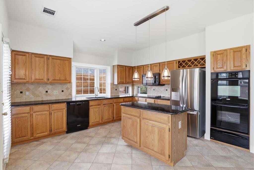 3713 Legendary Lane, Plano, TX 75023