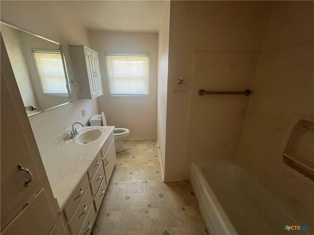 1324 N 60th Street, Waco, TX 76710