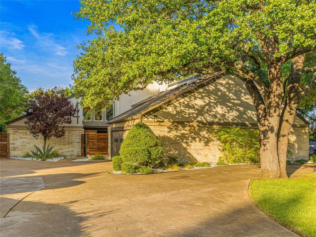 14 Windward Road, Benbrook, TX 76132