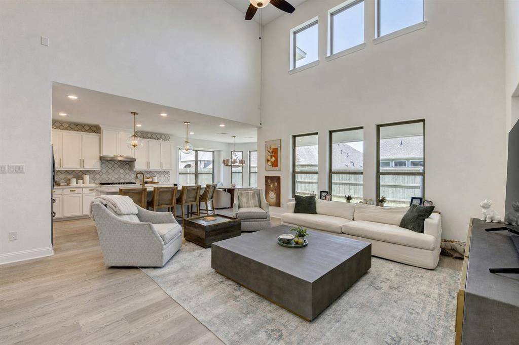 304 Cottontail Lane, Northlake, TX 76247