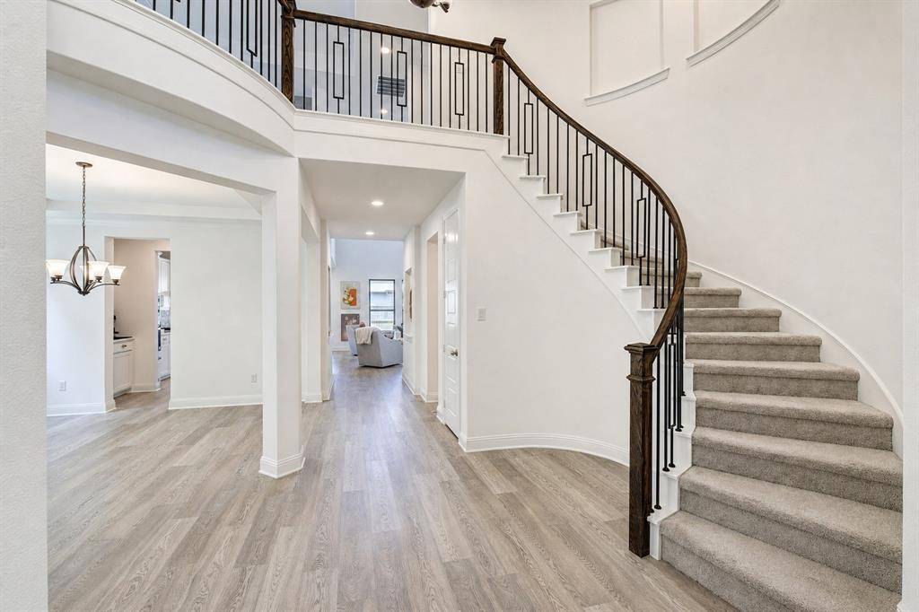304 Cottontail Lane, Northlake, TX 76247