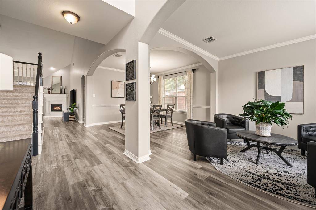 1404 Big Falls Drive, Flower Mound, TX 75028