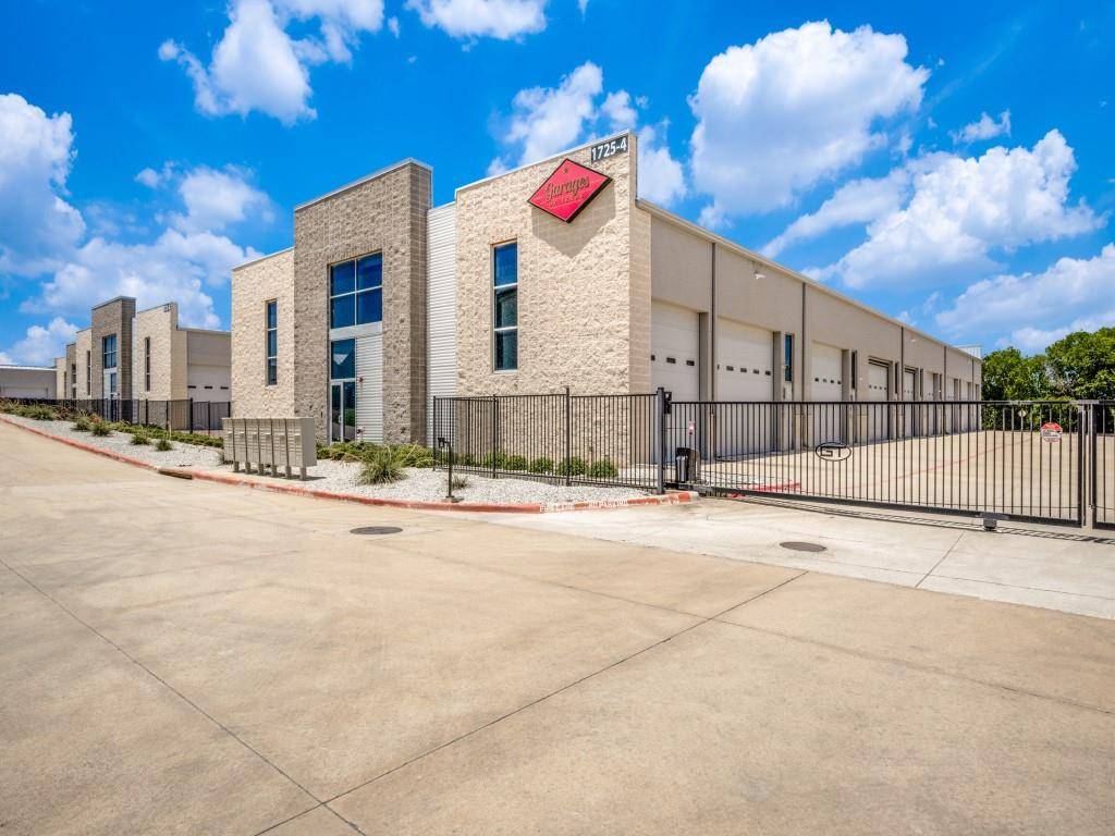 1725 N US 377 Highway #405, Roanoke, TX 76262