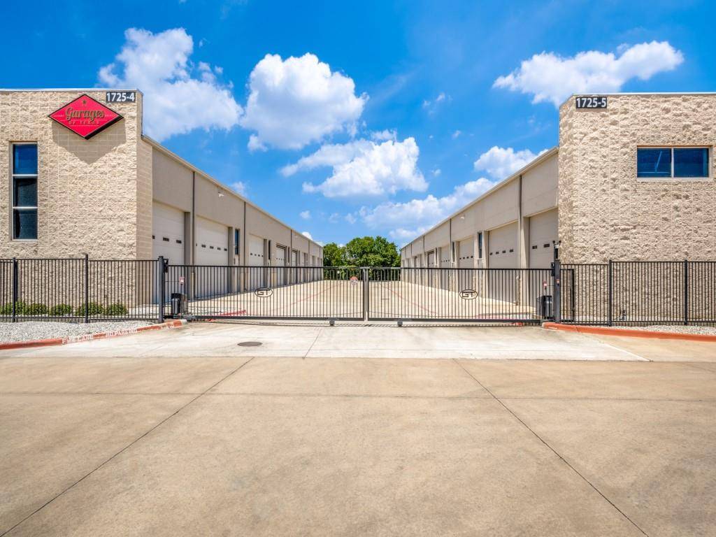 1725 N US 377 Highway #405, Roanoke, TX 76262
