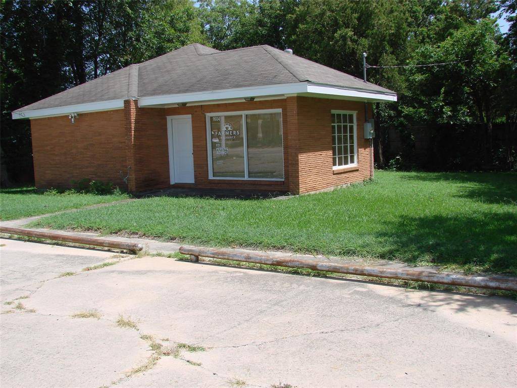 1604 E HWY 82, Gainesville, TX 76240