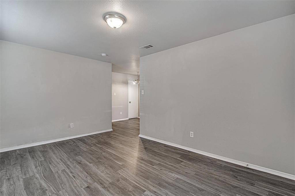 2902 Van Horn Avenue #100, Fort Worth, TX 76111
