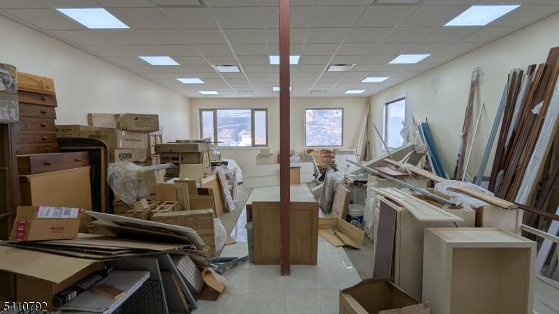 454-460 W Union Ave, Bound Brook Boro, NJ 08805