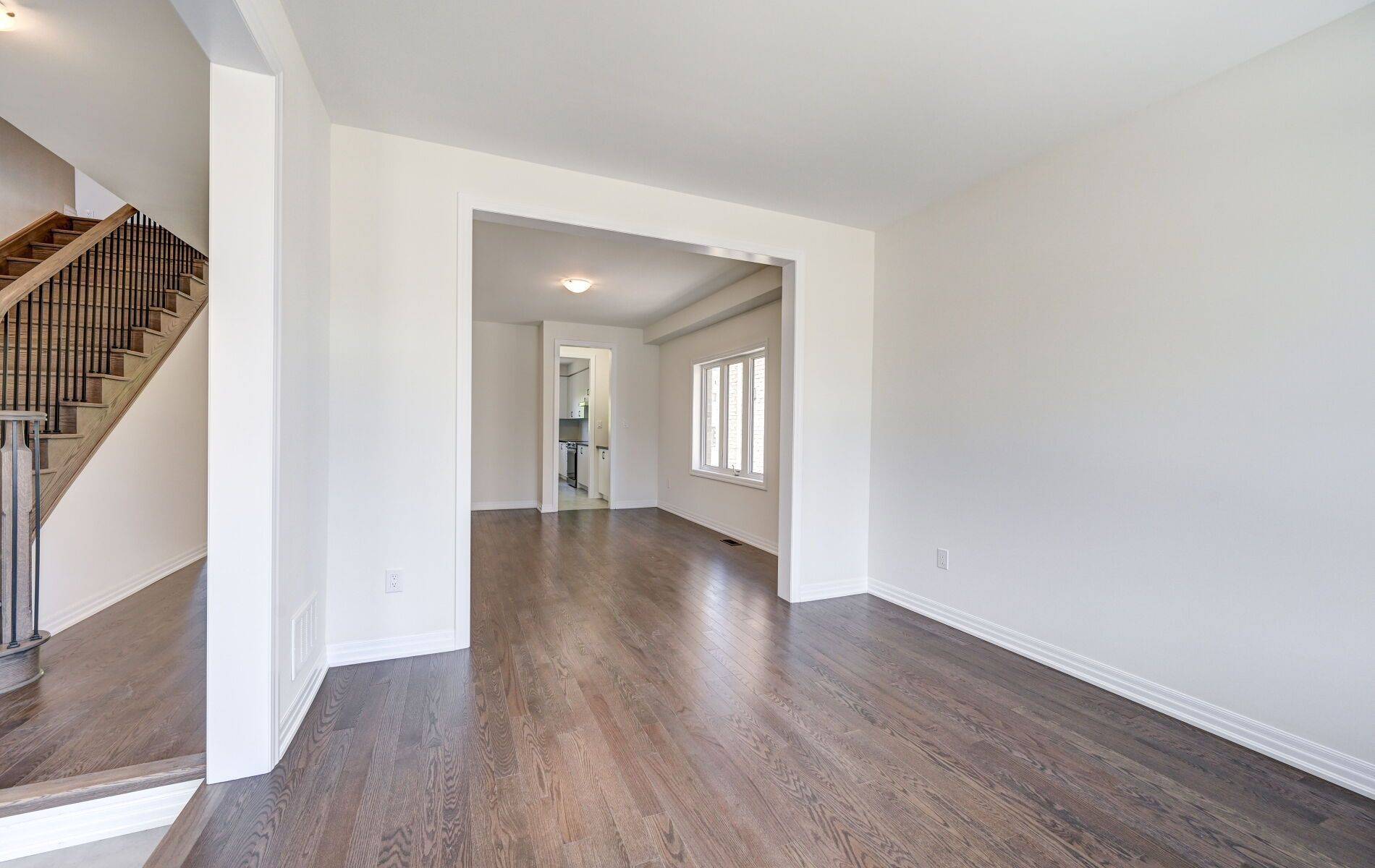205 Warden ST, Clearview, ON L0M 1S0