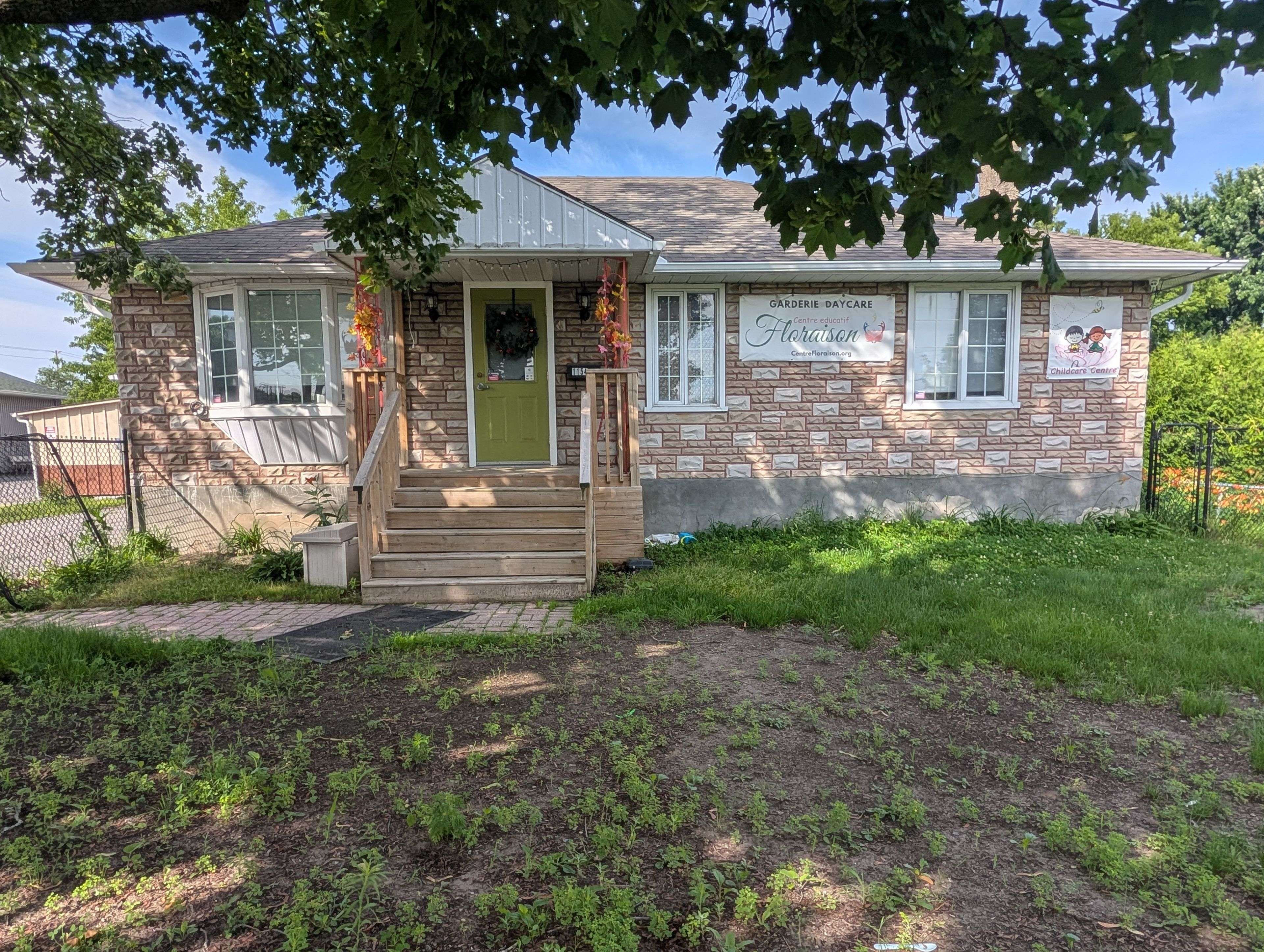 1154 Gabriel ST, Orleans - Convent Glen And Area, ON K1C 1K8