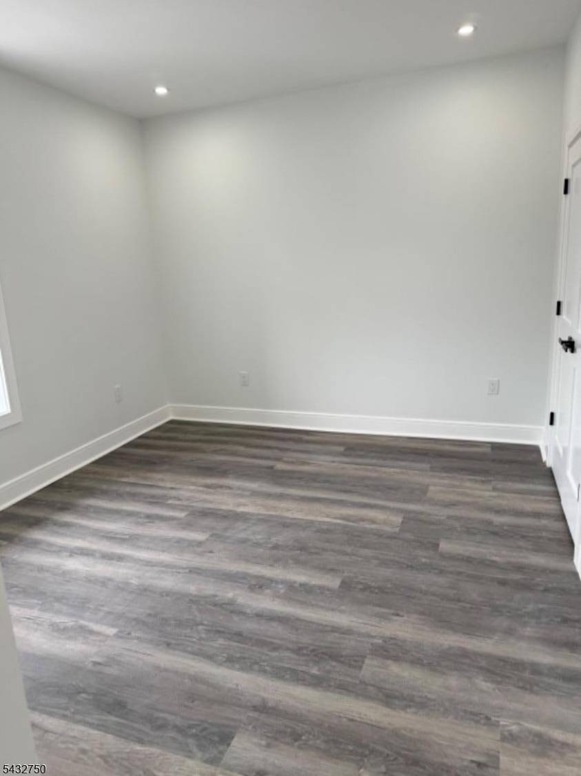 321 Jefferson Ave #3, Elizabeth City, NJ 07201