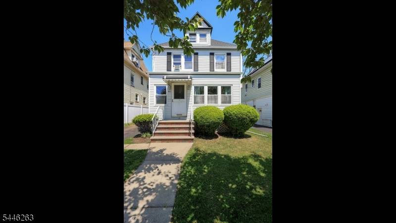 61 W Clay Ave, Roselle Park Boro, NJ 07204